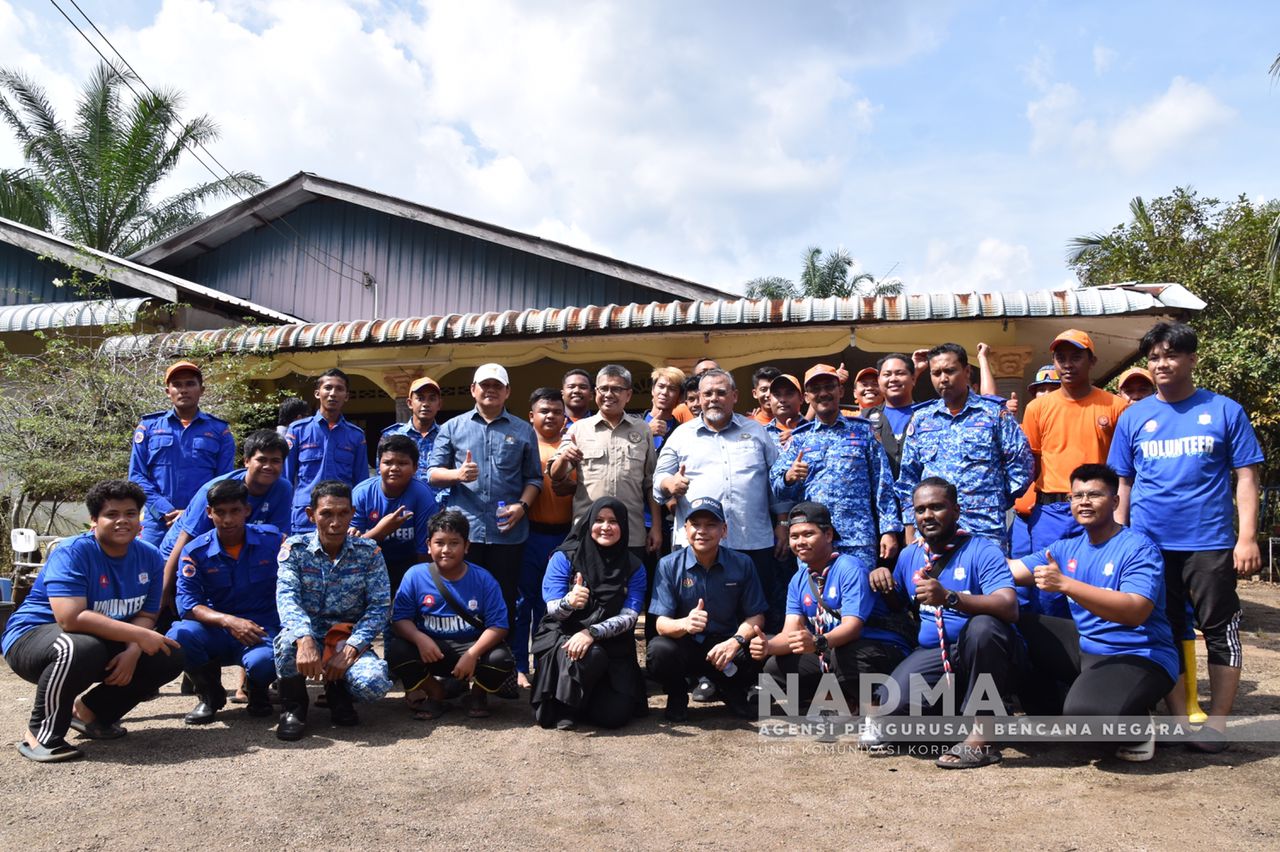Lawatan YB Datuk Armizan Mohd Ali, Menteri di Jabatan Perdana Menteri (Sabah, Sarawak dan Tugas-Tugas Khas) ke Batu Pahat, Johor.